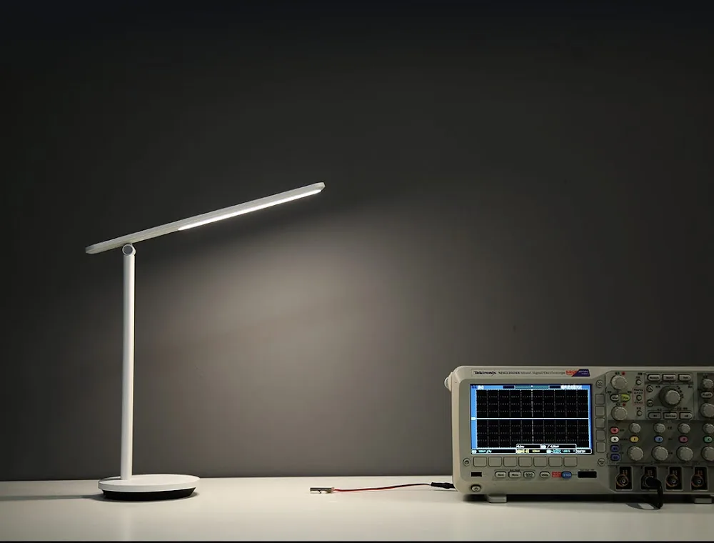 Đèn bàn tích điện gấp gọn Yeelight Z1 Pro YLTD14YL 10