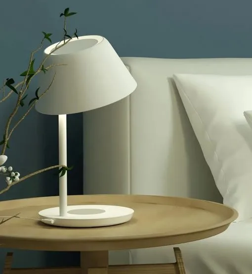 Đèn ngủ kiêm sạc không dây Yeelight Bedside Lamp STARIA PRO 3