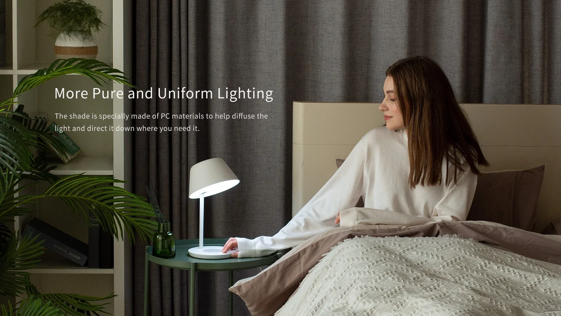 Đèn ngủ kiêm sạc không dây Yeelight Bedside Lamp STARIA PRO 3